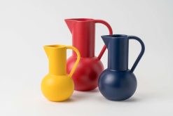 RAAWII Vases / Petits Objects D Co | Raawii - Carafe Str M L H 28 Cm - Rouge Salsa