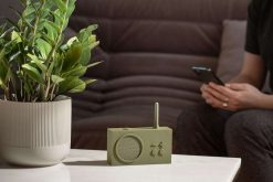 LEXON Audio / R Veils / Photo | Tykho 3 Enceinte Bluetooth Avec Radio Fm - Kakhi